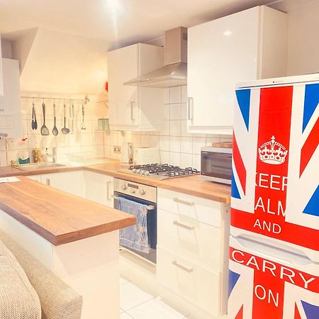 Stunning, Stylish Garden Flat In The Heart Of Wimbledon Londres Exterior foto
